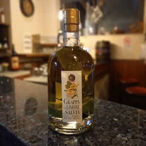 MAZZETTI SALVIA E LIMONE GRAPPA CON MAZZETTI SALVIA E LIMONE GRAPPA CON