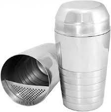 COCKTAIL SHAKER WITH INBUILD STRAINER 600ML