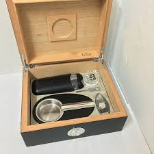SIKARLAN HUMIDOR SET
